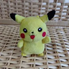 2025年最新】ピカチュウ ぬいぐるみ 初期の人気アイテム - メルカリ