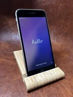 iPhone SE（第3世代）本体　64GB スターライト