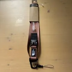 新品未使用品ノースフェイスネックストラップコニャックカラー早いもの勝ち‼️