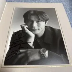 畑山隆則直筆サインモノクロ写真
