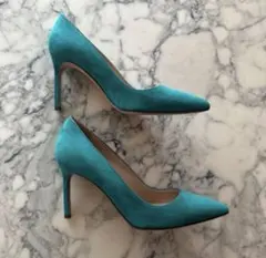 美品　Manolo Blahnik マノロ ブラニク BB90パンプス 36.5のサムネイル