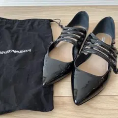 EMPORIO ARMANI エナメル パンプス ブラックのサムネイル
