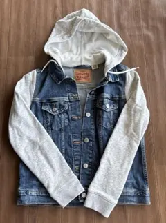 リーバイス　フード付きデニムジャケット