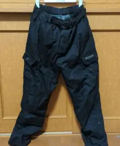 カーゴパンツ