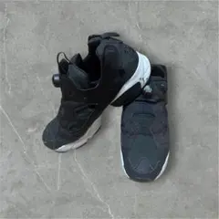 リーボック ポンプフューリー スニーカー