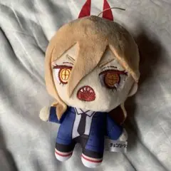アニメ『チェンソーマン』のキャラクター「パワー」のぬいぐるみ