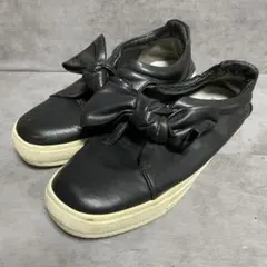 【ムーム】（S）レザースニーカー ブラック ビッグリボン スリッポン