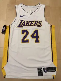 Item thumbnail for item d9250822-4459-4bee-bdd0-007cd0e49949