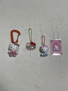 カラフルカラビナマスコットチャーム　ガチャガチャ　ハローキティ　まとめ売り