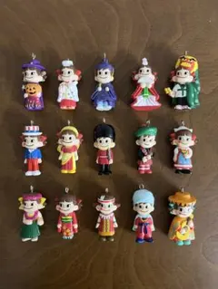 値下げ　ペコちゃん、ポコちゃん、キーホルダー大量まとめて37個 値下げ ペコちゃん、ポコちゃん、キーホルダー大量まとめて37個 - メルカリ