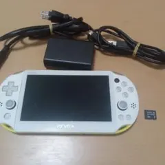 PSVita PCH-2000 ライムグリーン 8GBメモカ、ACアダプタ付