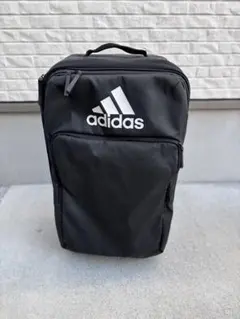 adidas 黒 キャリーバック