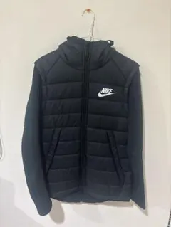 Nike ブラック ダウンフィルジャケット