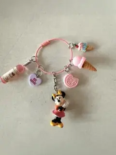 ミニーマウス キーホルダー アイスクリーム　ミニーキーホルダー　バッグチャーム