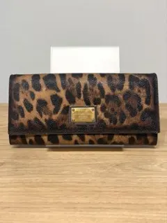 【美品】DOLCE&GABBANA レオパード柄 長財布 エナメルのサムネイル