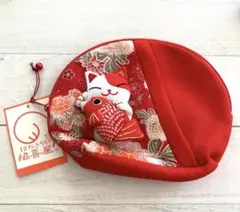 【新品未使用タグ付き】招き猫　ポーチ　小銭入れ　縁起物　鈴とサイドポケット付き❗️