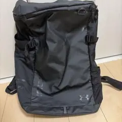 Under Armour ブラック リュック　40Lのサムネイル