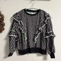 マーキーズ　トレーナー　フリル　150