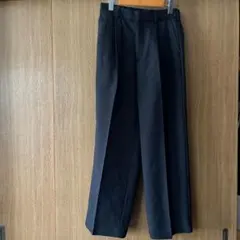 GU黒 スラックス ウエストゴム タック入り