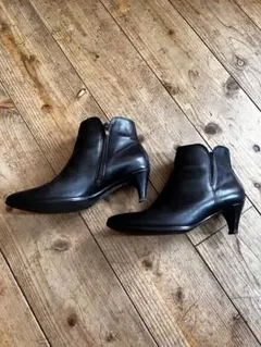 ECCO ブラック レザー ブーティのサムネイル