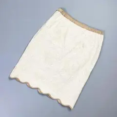 美品 ビアズリー モザイクキルトタイトスカート 膝丈 アイボリー F*ND164のサムネイル