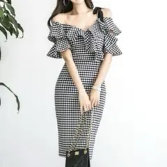 未使用cherrykeke　オフショルフリルギンガムチェックワンピース　S　白黒
