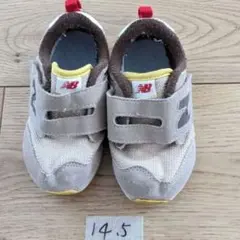 ニューバランス　スニーカー　newbalance ベージュ