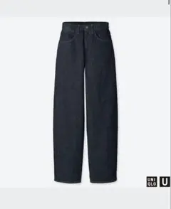 24 UNIQLO Uワイドフィットカーブジーンズ
