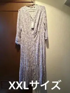 花柄　Ｖネックフレアワンピース　XXL