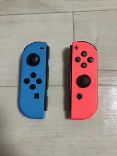 ①Nintendo Switch ニンテンドースイッチ用JOYコンのみ2個