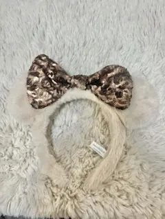 ディズニー　スパンコールリボンカチューシャ