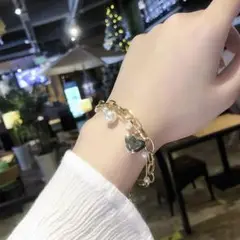 ♥️売れてます♥️ゴールド　ブレスレット　ハート　パール　おしゃれ　人気