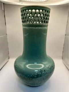 青磁 花瓶 木箱付き 透かし彫り 陶器 花器 壺 花入 インテリア 和風 青磁 花瓶 木箱付き 透かし彫り 陶器 花器 壺 花入 インテリア 和風