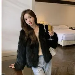 【新品】　ブラックフェイクファーコート