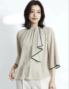 2026年最新】fennelブラウスの人気アイテム - メルカリ