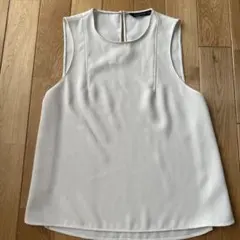 Zara ノースリーブ　ホワイト　XS(USサイズ)
