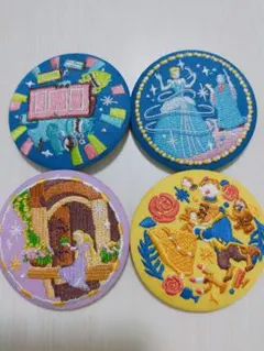 ディズニー* 刺繍缶バッジ*ラプンツェル美女と野獣シンデレラモンスターズインクのサムネイル