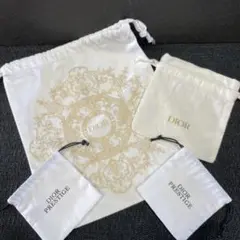 Dior Prestige 巾着袋セット　ゴールドのロゴ　大小4袋