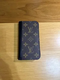 iPhone16pro フォリオ