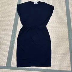 スライ　SLY ノースリーブワンピース　半袖　黒色　ワンピースシャツ