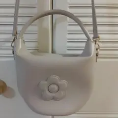 MARY QUANT ショルダーバッグ デイジー型押しのサムネイル
