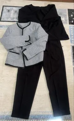 ツイードジャケットと黒パンツ3点セット
