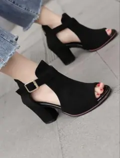 SHEIN ブラック サンダル ブーツ サンダルブーツのサムネイル