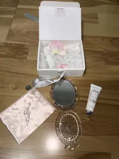 JILLSTUART コンパクトミラー ハンドクリーム ポーチのサムネイル