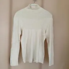 ユニクロ リブタートルニット セーター 白