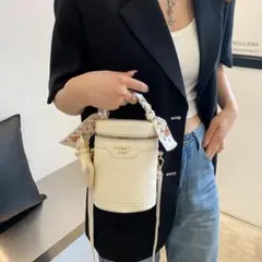 バケツショルダーバッグ 2way 白 ホワイト ハンドバッグ 斜め掛け