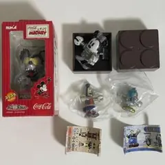 Coca-Cola Mickey 75周年 ユラユラ首振りマスコット全6種 - メルカリ