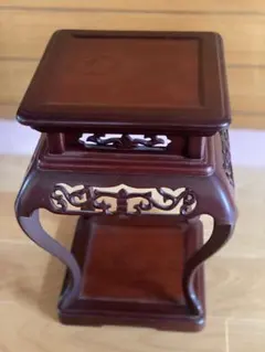 花台　唐木　透かし彫り　飾台　香炉台