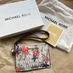 MICHAEL KORS パスケース 定期入れ 花柄