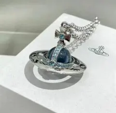 Vivienne Westwood オーブ ネックレス ブルー